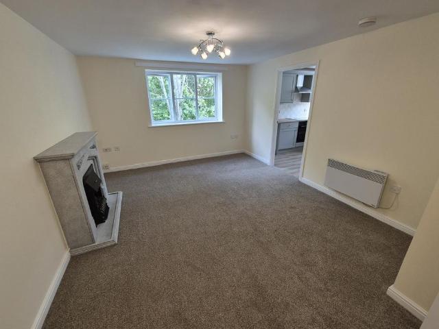 2 bedroom flat to rent
