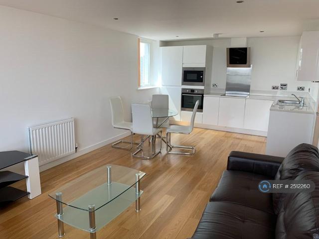 2 bedroom flat to rent