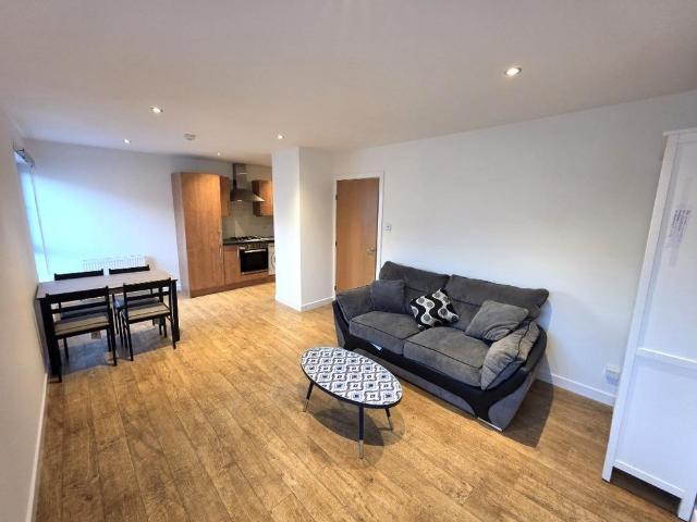 2 bedroom flat to rent