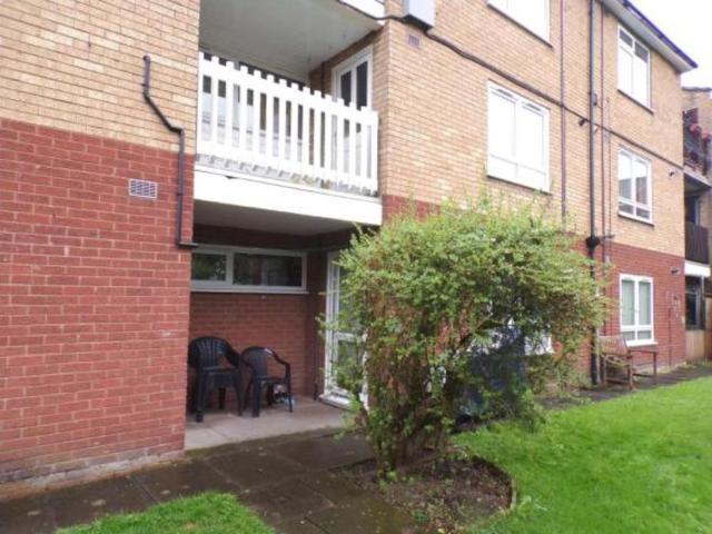 2 bedroom flat to rent