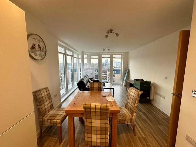 2 bedroom flat to rent