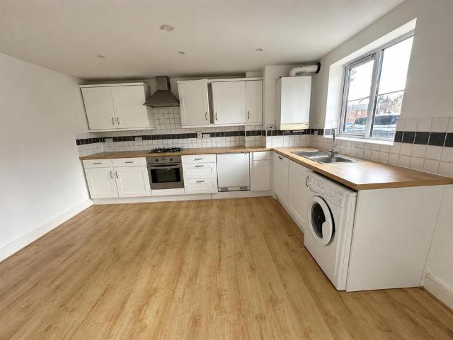 2 bedroom flat to rent