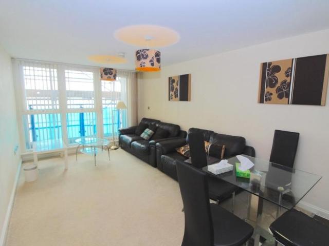 2 bedroom flat to rent