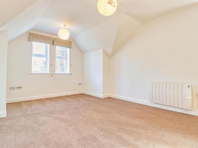 2 bedroom flat to rent