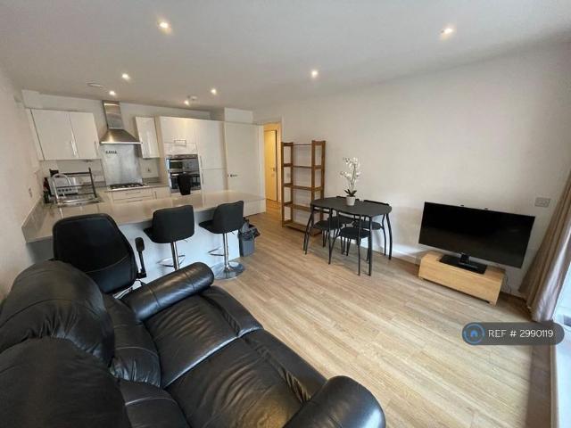 2 bedroom flat to rent