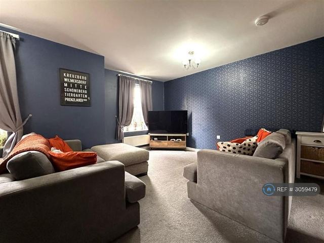 2 bedroom flat to rent