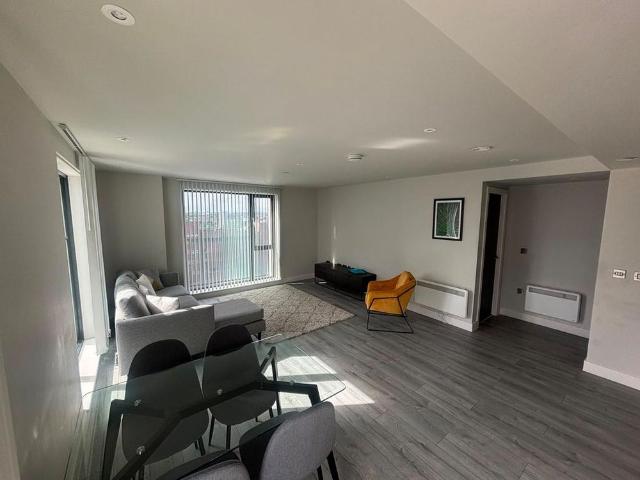 2 bedroom flat to rent