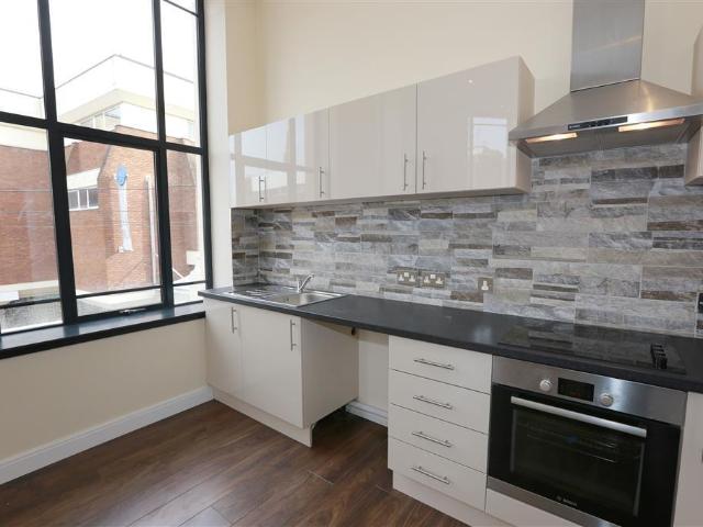 2 bedroom flat to rent