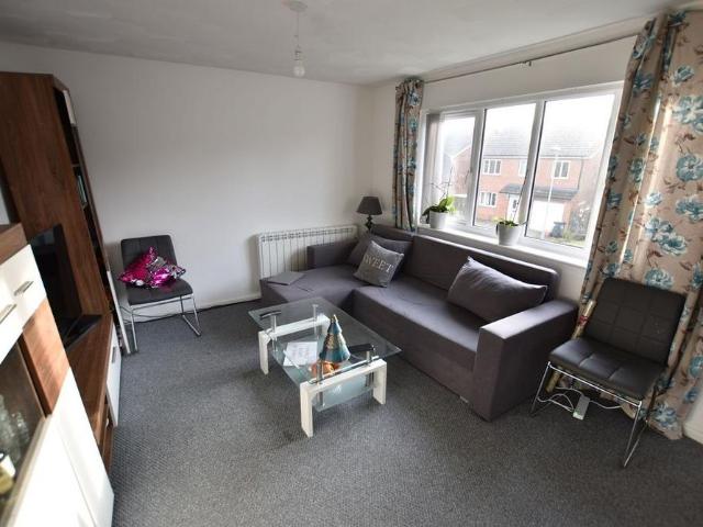2 bedroom flat to rent