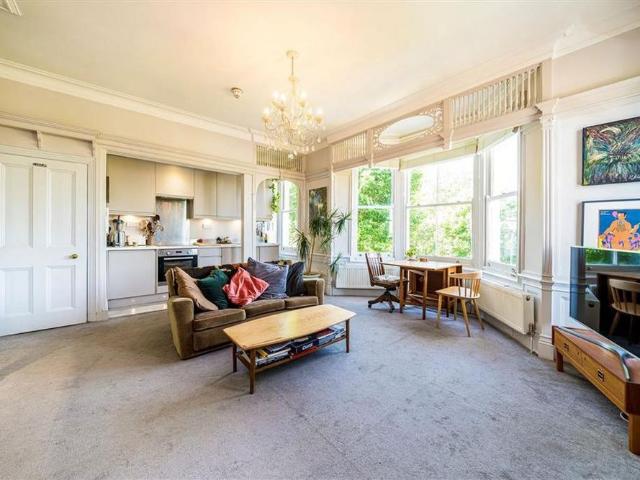 2 bedroom flat to rent