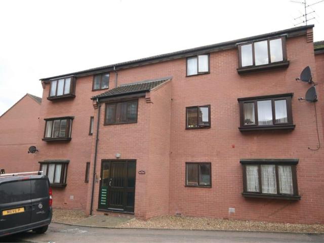 2 bedroom flat to rent