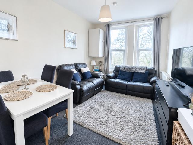 2 bedroom flat to rent