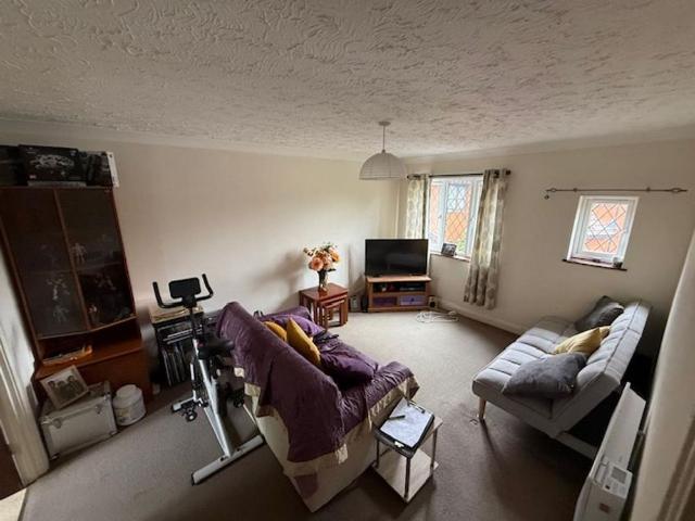 2 bedroom flat to rent