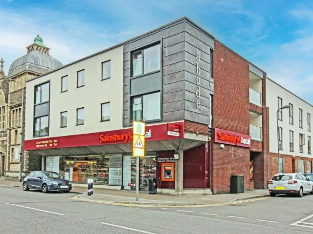 2 bedroom flat to rent