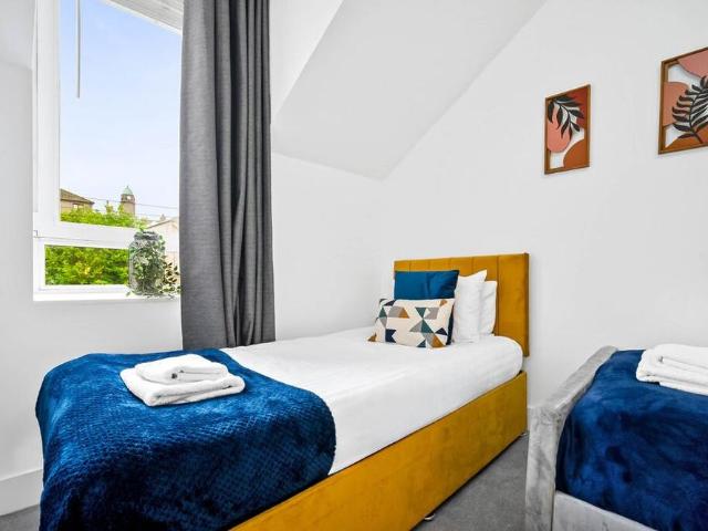 2 bedroom flat to rent