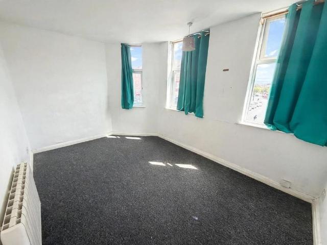 2 bedroom flat to rent