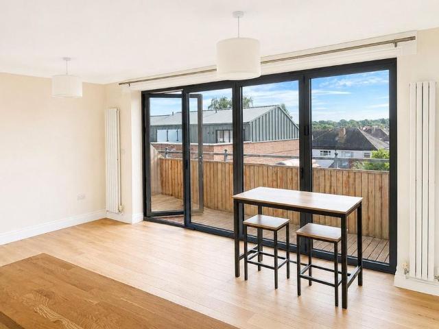 2 bedroom flat to rent