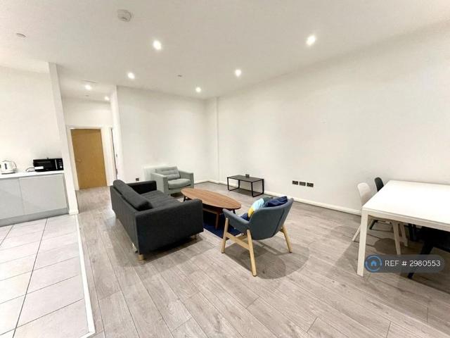 2 bedroom flat to rent