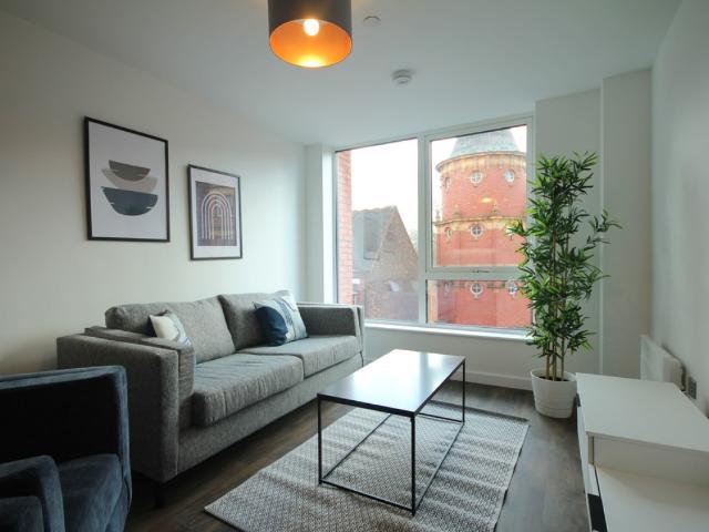 2 bedroom Flat To Rent