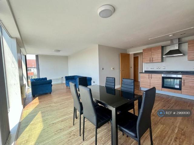 2 bedroom flat to rent