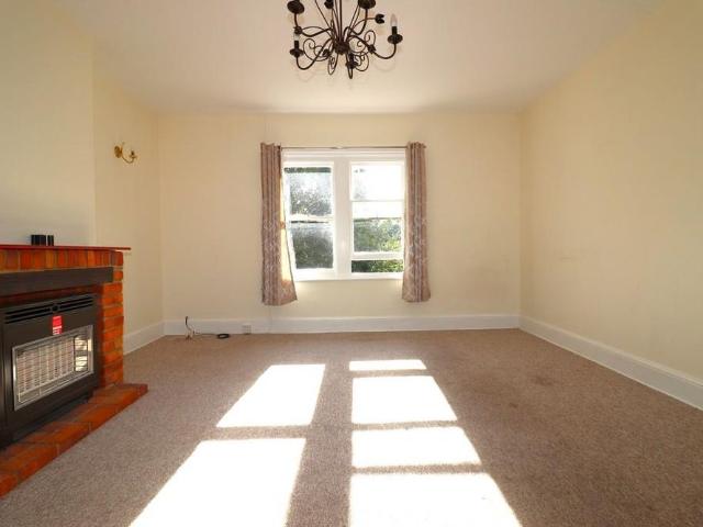 2 bedroom flat to rent