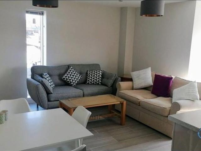 2 bedroom flat to rent