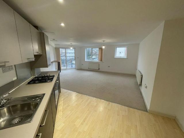 2 bedroom flat to rent