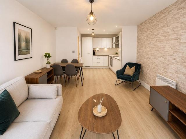 2 bedroom flat to rent
