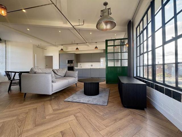 2 bedroom flat to rent