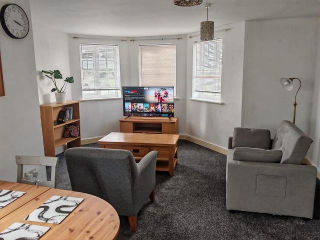 2 bedroom flat to rent