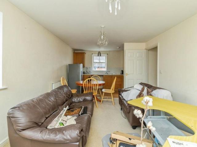 2 bedroom flat to rent