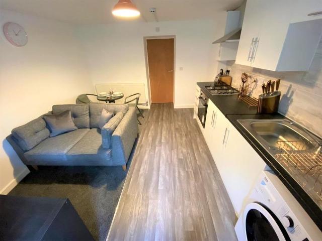 2 bedroom flat to rent