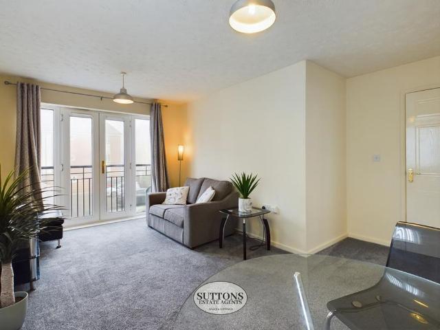 2 bedroom flat to rent
