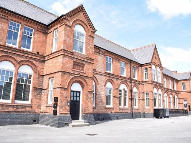 2 bedroom flat to rent