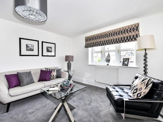 2 bedroom flat to rent