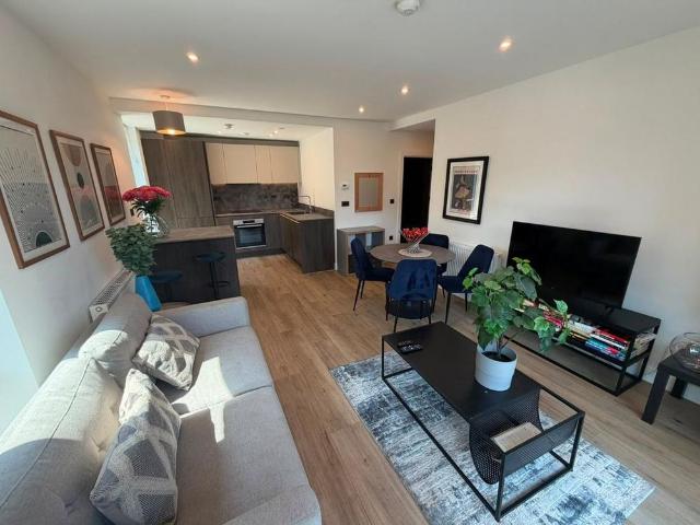 2 bedroom flat to rent