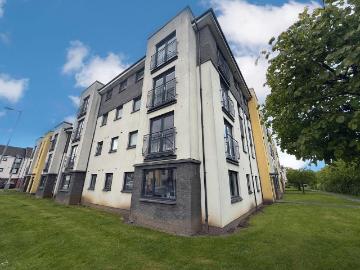 Flat to rent in Kilpatrick Railway Station - Equipped kitchen
