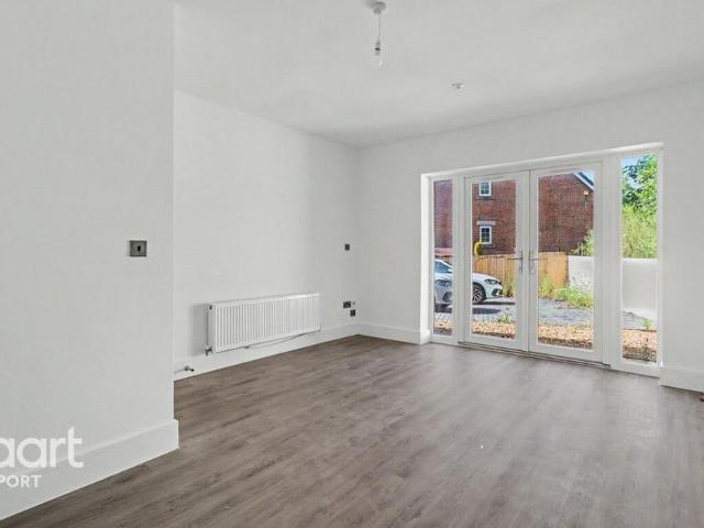 2 bedroom flat to rent