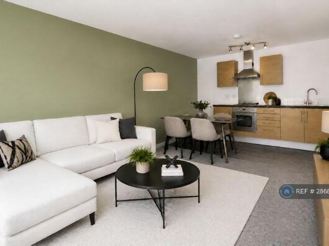 2 bedroom flat to rent