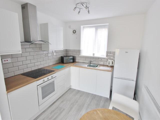 2 bedroom flat to rent