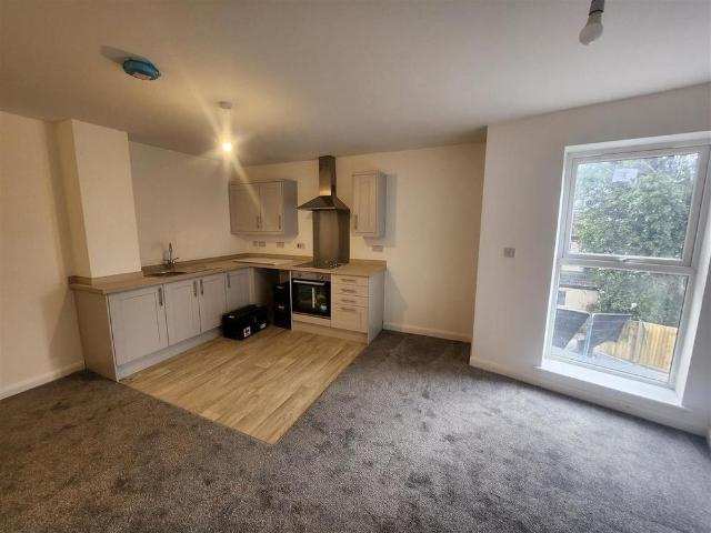 2 bedroom flat to rent