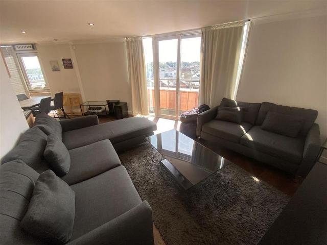 2 bedroom flat to rent