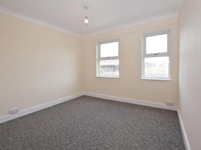 2 bedroom flat to rent