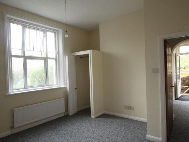 2 bedroom flat to rent