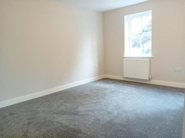 2 bedroom flat to rent