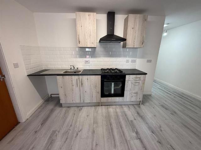 2 bedroom flat to rent
