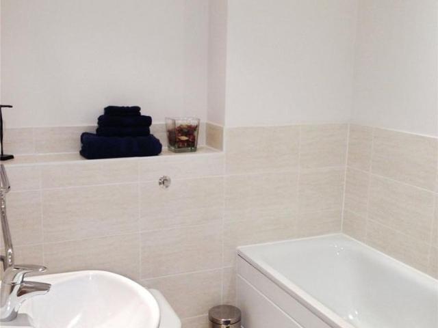 2 bedroom flat to rent
