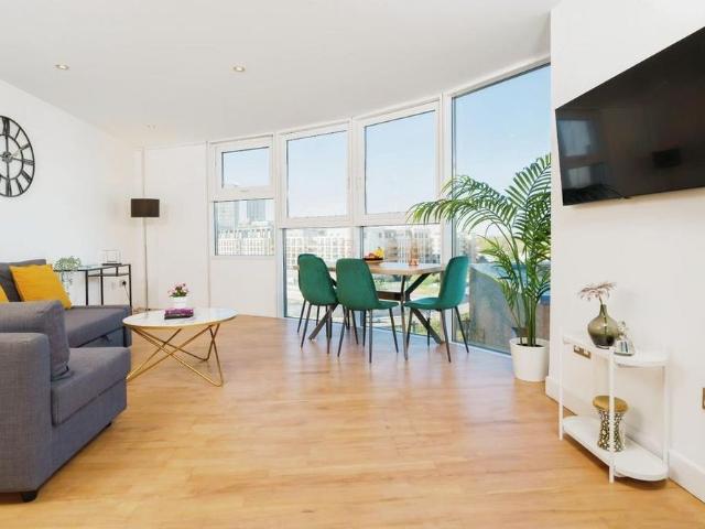 2 bedroom flat to rent
