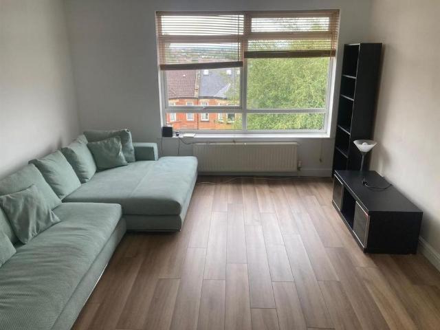 2 bedroom flat to rent