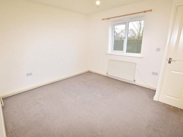 2 bedroom flat to rent